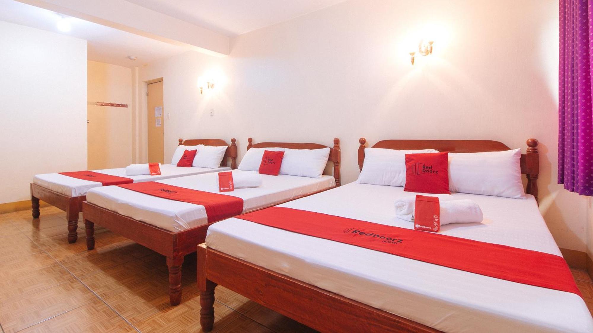Reddoorz @ Golden Victory Hotel Mabalacat Pampanga Exterior photo