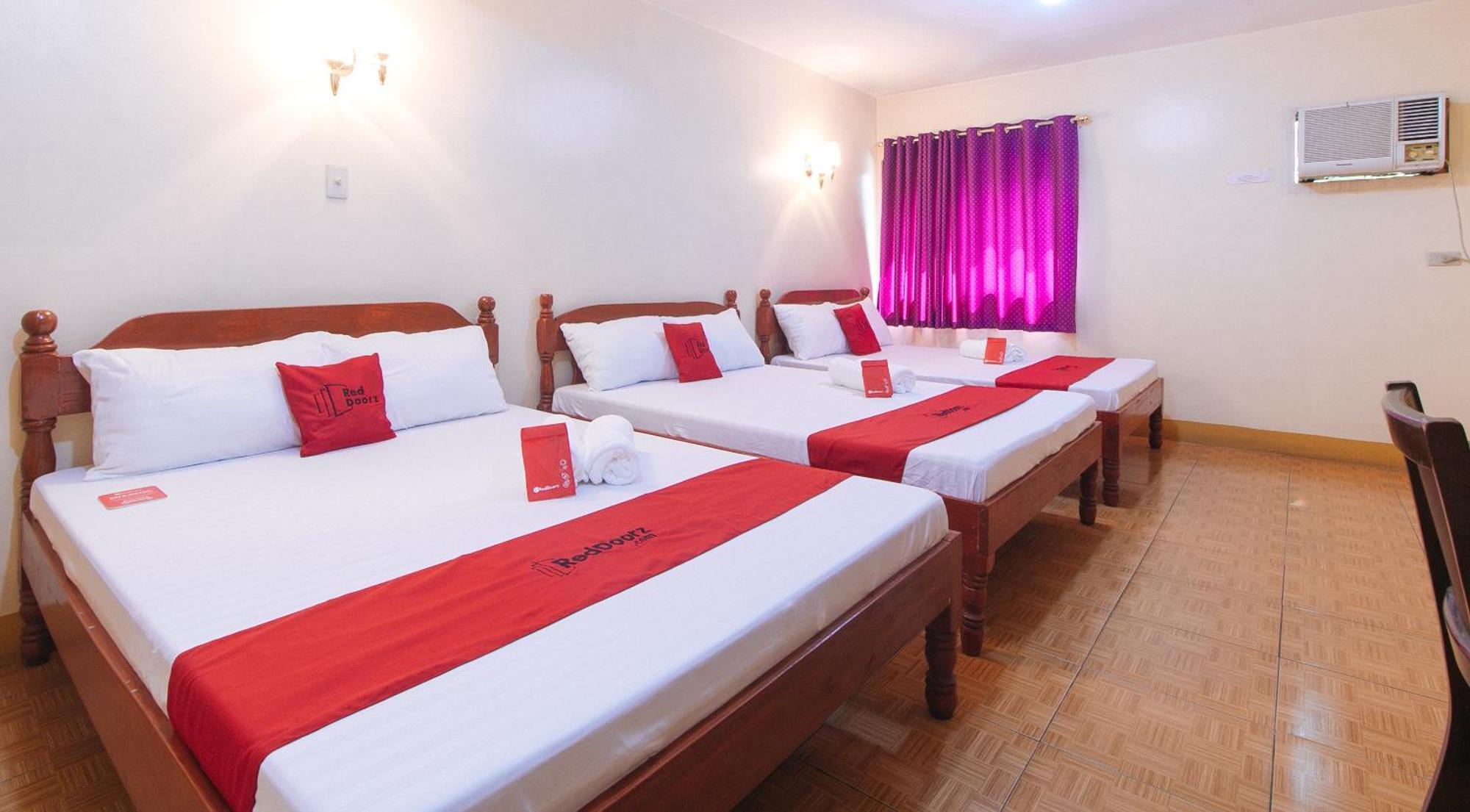 Reddoorz @ Golden Victory Hotel Mabalacat Pampanga Exterior photo